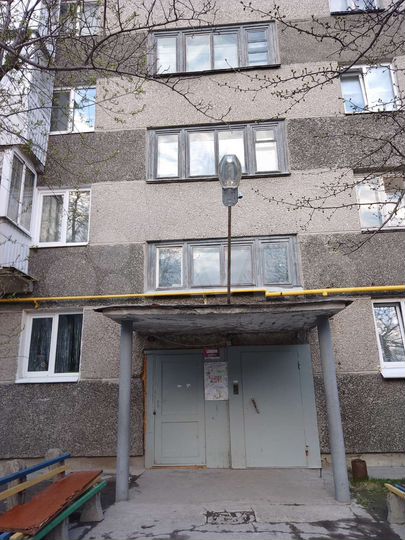 2-к. квартира, 37 м², 1/5 эт.