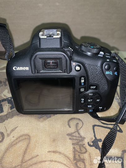 Canon EOS 2000D + EF-S 18-55 lll kit