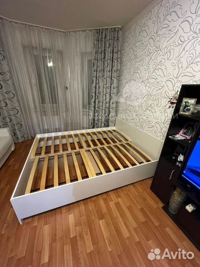 Кровать двуспальная