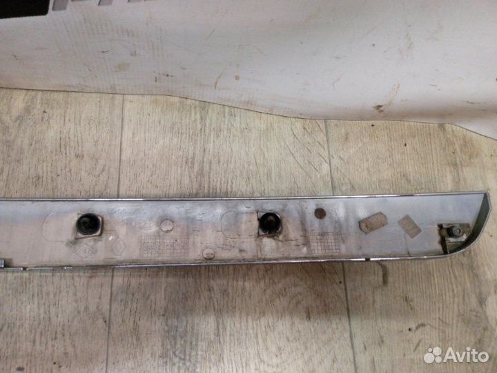 Накладка крышки багажника Renault Symbol LU01 K4J
