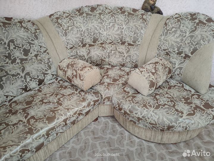 Угловой диван бу