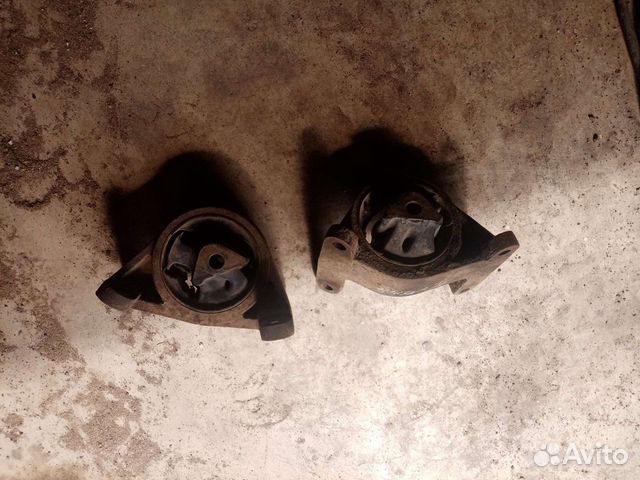 Подушки двигателя Jeep Grand Cherokee WJ