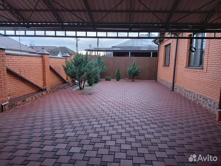 Укладка тротуарной плитки