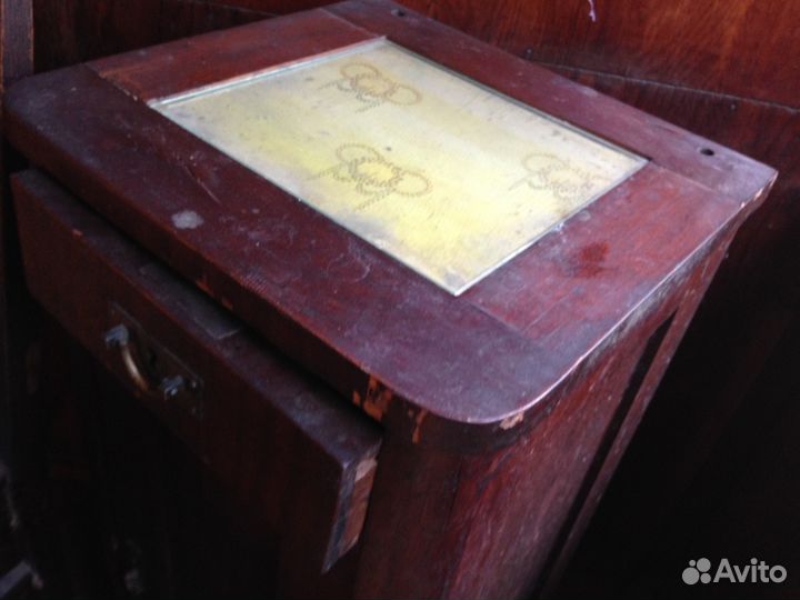 Стул и тумбы старинные