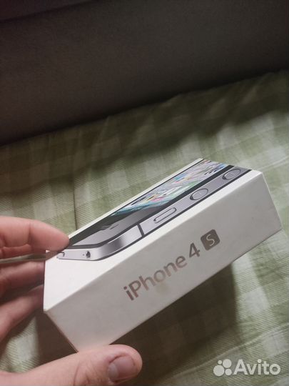 iPhone 4S, 16 ГБ
