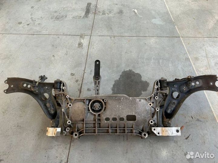 Подрамник Volkswagen Tiguan