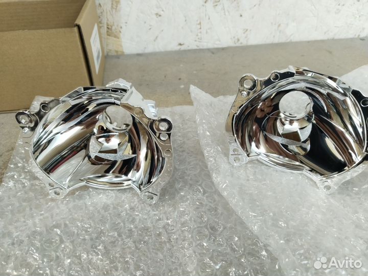 Отражатели фар Camry v55 ксенон оригинал