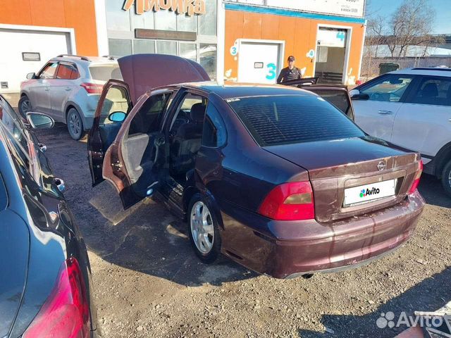 Opel Vectra 1.6 МТ, 2001, 333 333 км