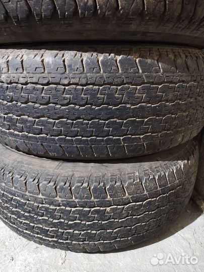 Bridgestone Dueler H/T 265/65 R17