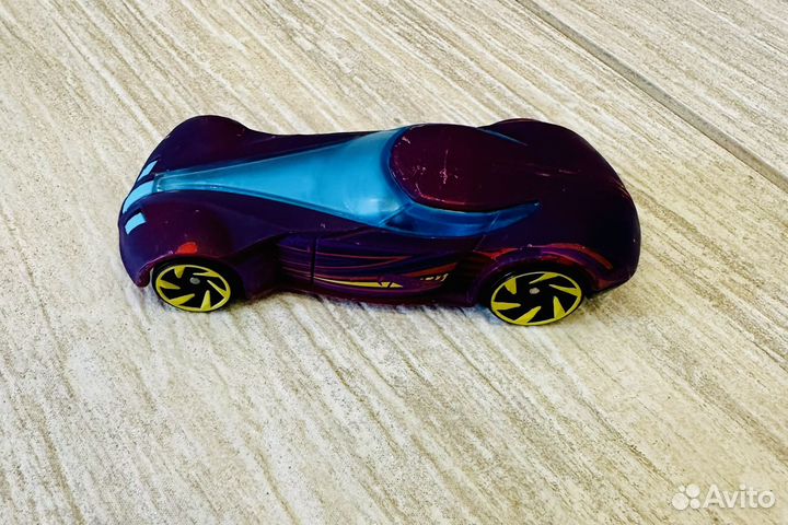 Машинки хот вилс hot wheels + кейс для хранения