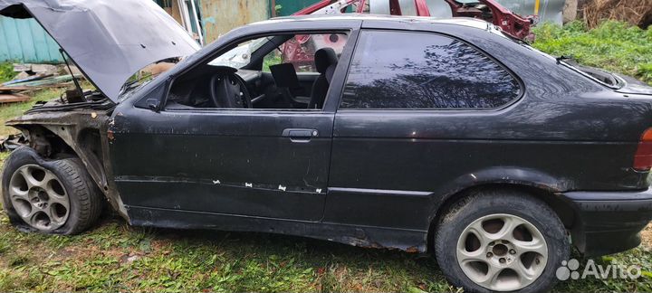 Стёкла бмв Е36 купэ