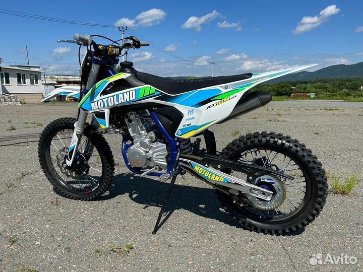 Мотоцикл эндуро Motoland X3 300W LUX Cross витрина