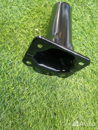 Кронштейн усилителя бампера передний Toyota