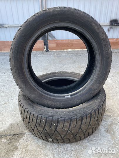 Goodyear Ultragrip 600 215/55 R17