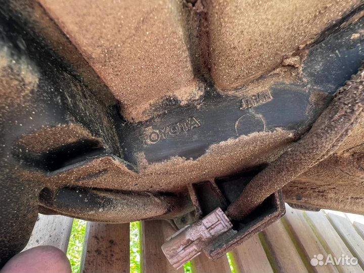 Оригинальные Фары Toyota Land Cruiser 300