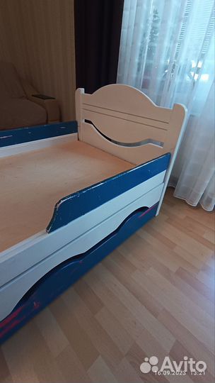 Детская кровать массив березы