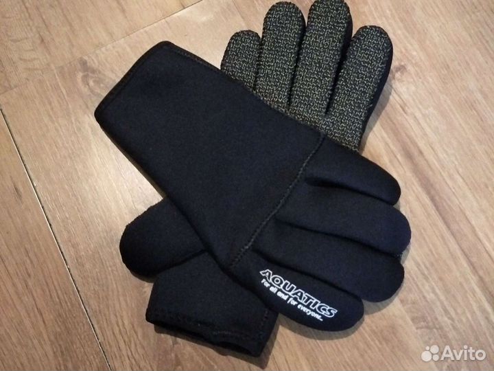 Перчатки