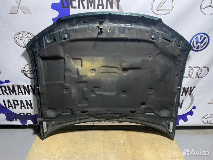 Зеленый Капот Opel Omega B