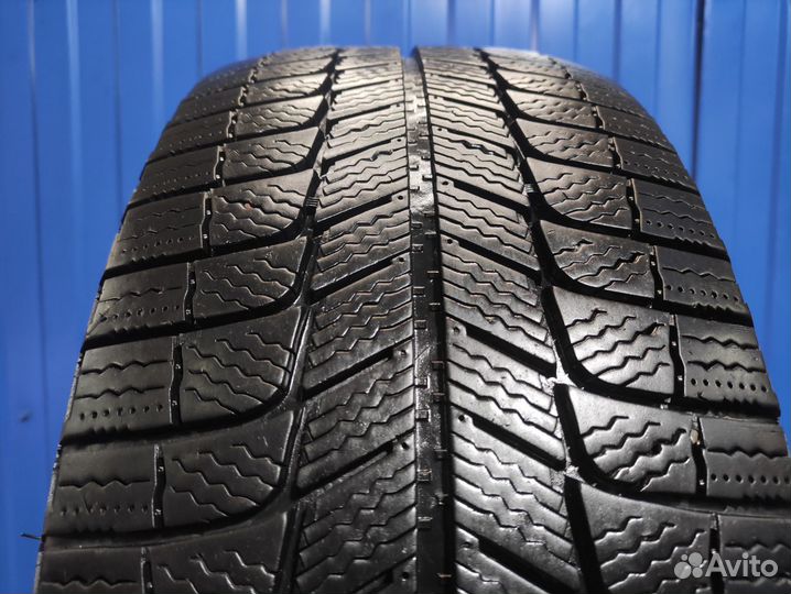 Michelin X-Ice 3 235/45 R18