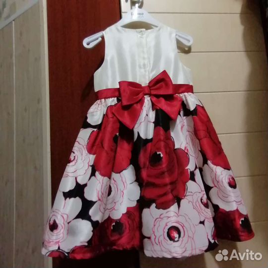 Платье нарядное