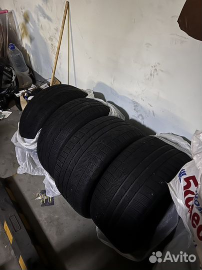 Pirelli Winter Sottozero 3 255/40 R20 и 295/35 R20