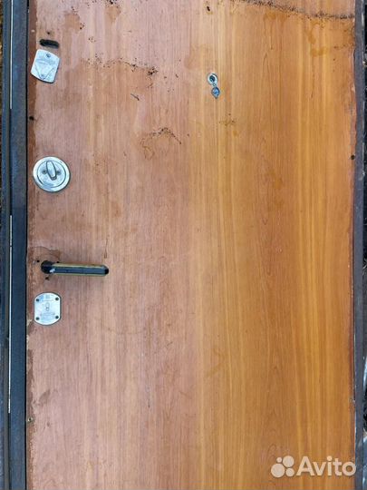 Дверь входная металлическая б/у 90 левая