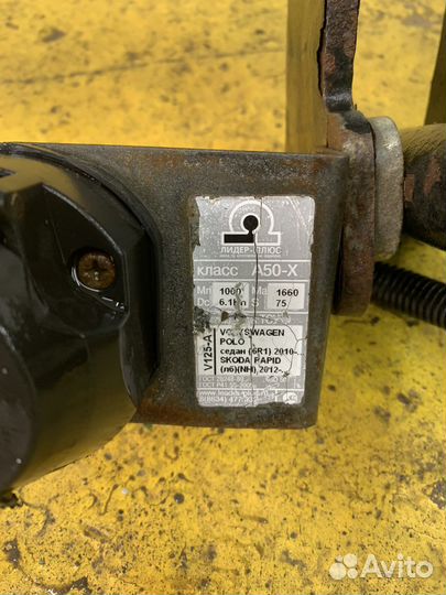 Фаркоп на Polo Rapid