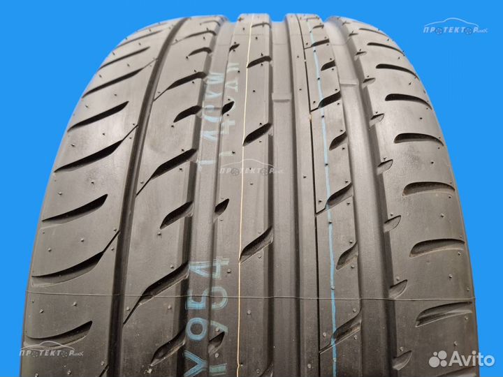 Toyo Proxes T1-S 275/35 R20 и 245/40 R20