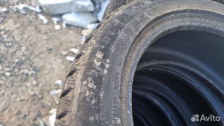 Bridgestone Blizzak Spike-01 225/50 R17