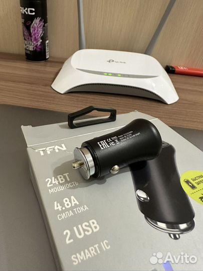 Автомобильное зарядное устройство