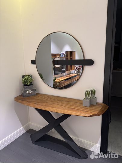 Консоль с зеркалом