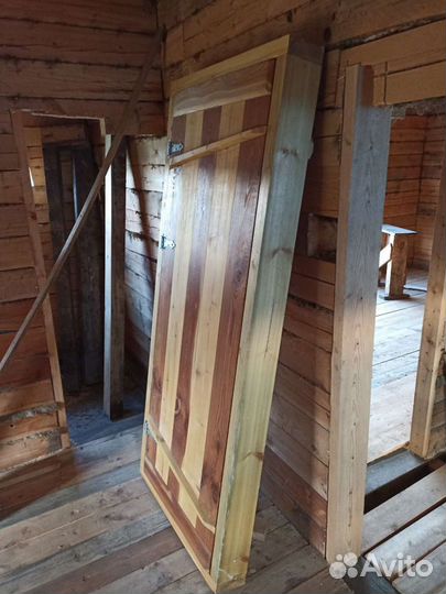 Двери для дома и бани