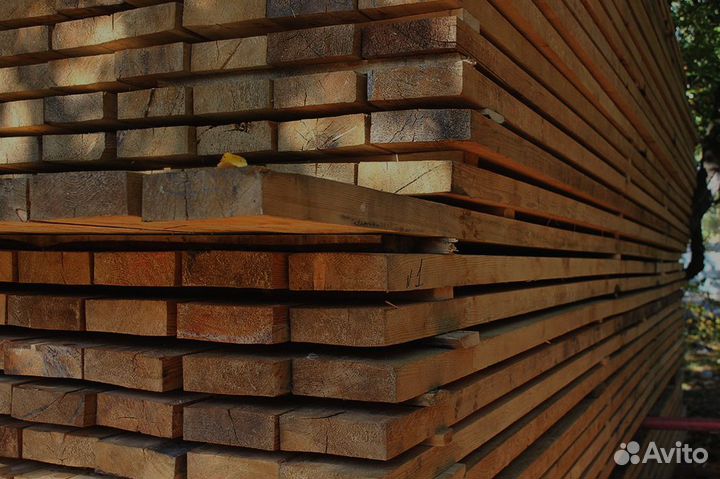 Качественные доски лиственницы 35x135 мм, для разл