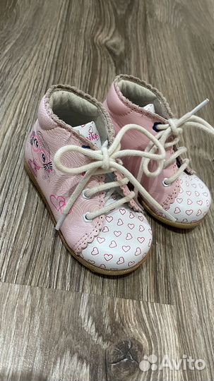 Ботинки для девочки