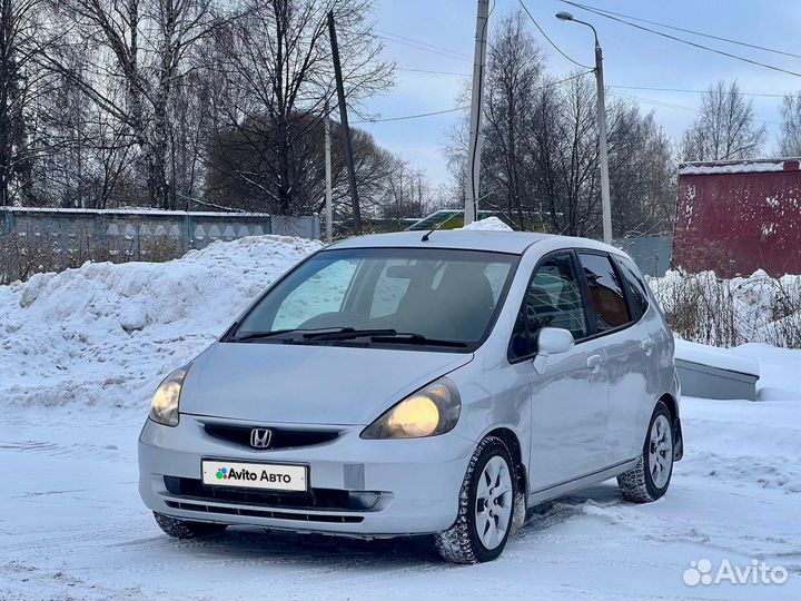 Honda Fit 1.3 CVT, 2002, 210 000 км