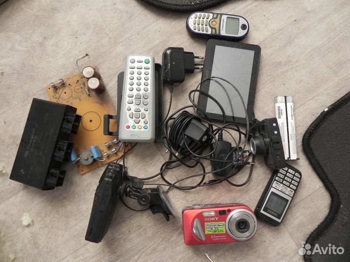 На запчасти sony, motorola, alcatel