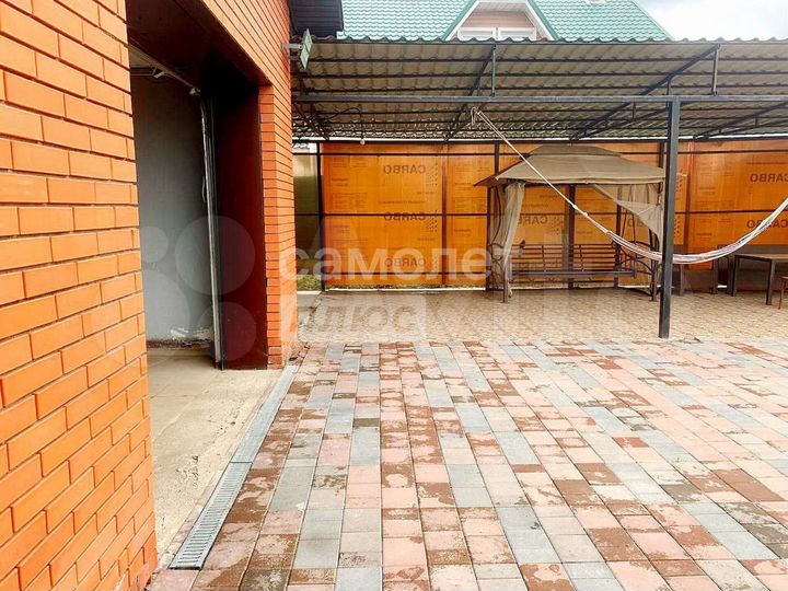 Дом 162 м² на участке 12 сот.