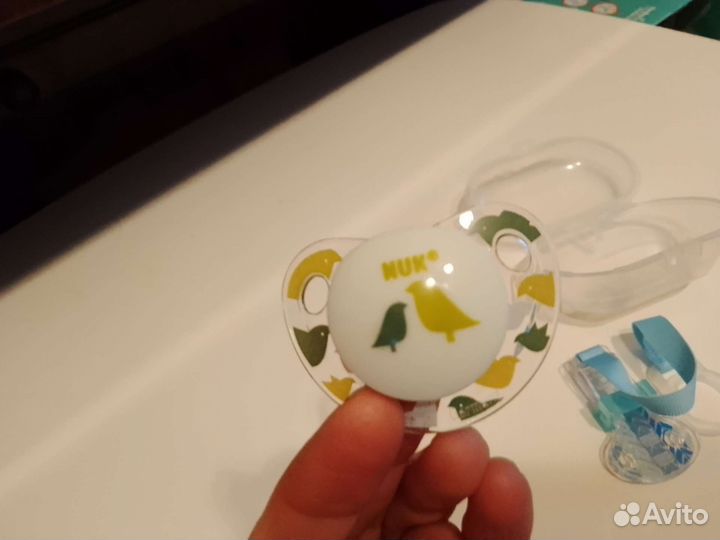 Соски-пустышки nuk + клипса-держатель