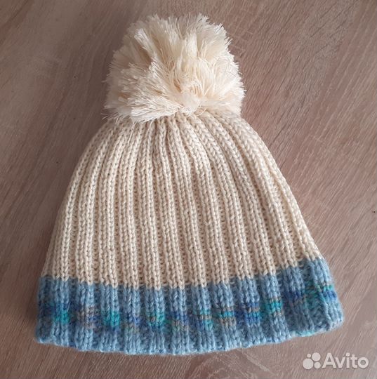 Шапка вязаная новая.Шерсть.52-54 размер