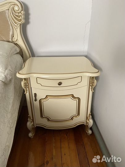 Спальный гарнитур