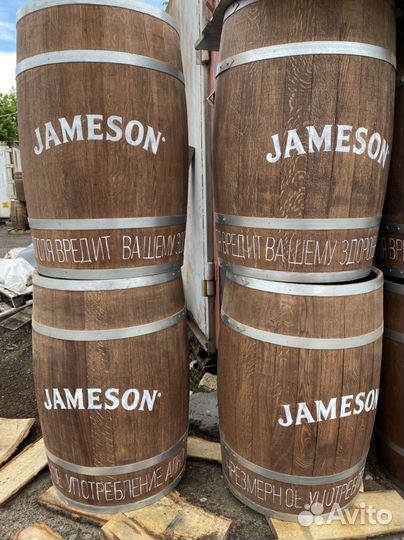 Дубовая бочка декоративная, муляж