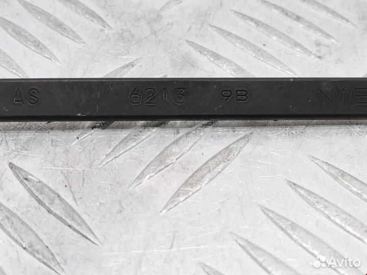 Щеткодержатель (поводок стеклоочистителя, дворник)