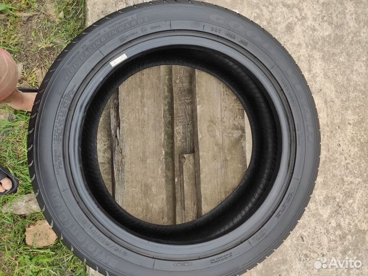 Goodyear EfficientGrip 215/50 R17