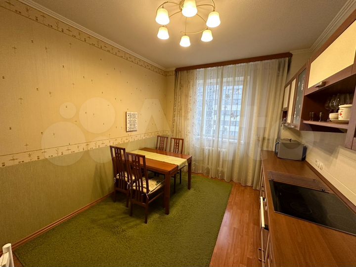 2-к. квартира, 63 м², 10/16 эт.