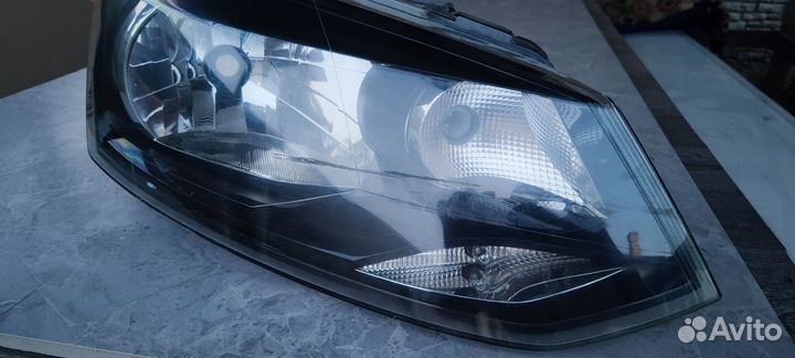 Фара передняя правая на volkswagen polo