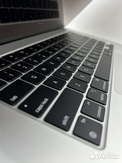 Новый MacBook Air 15 2023 M2/8/256/silver