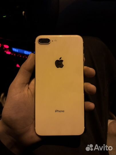 iPhone 8 Plus, 64 ГБ