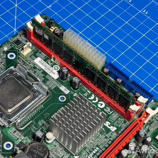 Комплект 775 сокет Pentium 2Gb