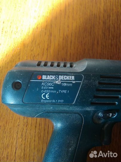 Шуруповерт Black & Decker