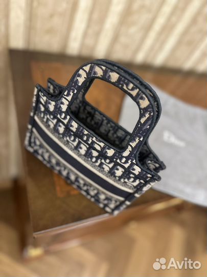 Сумка Dior mini Book Tote оригинал